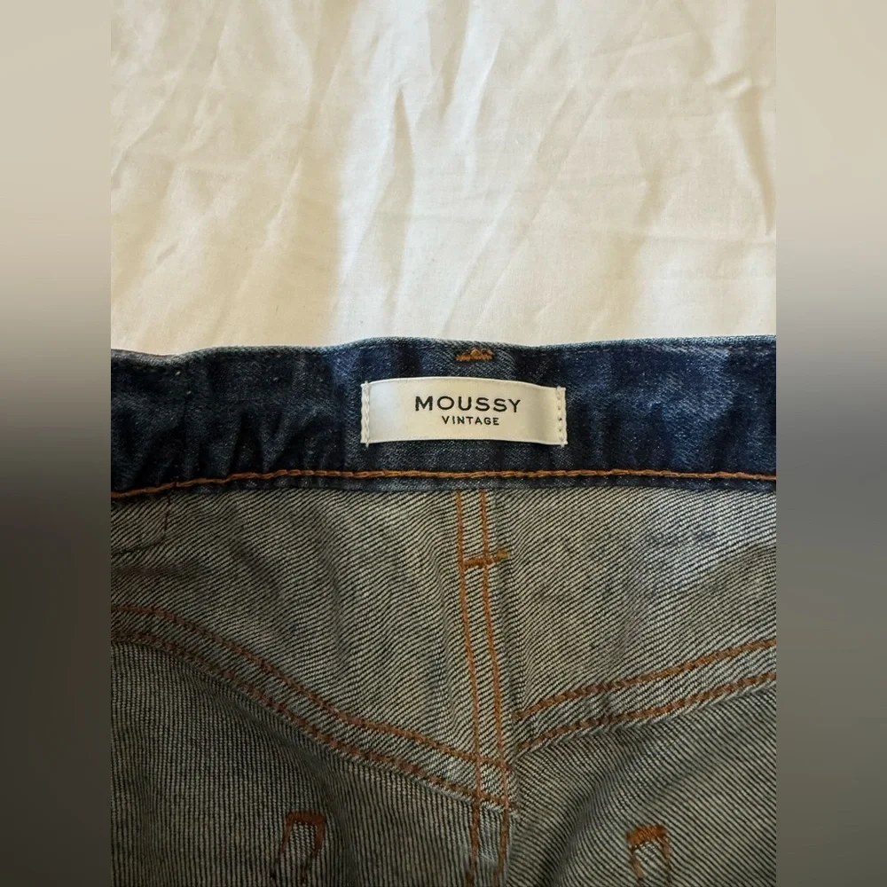 Moussy | Women’s SZ 27 | Vintage Medium Wash Mid Rise Jeans | Slim Fit - Picture 2 of 10